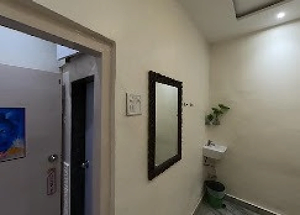 Sanctuary Washbasin & Mirror